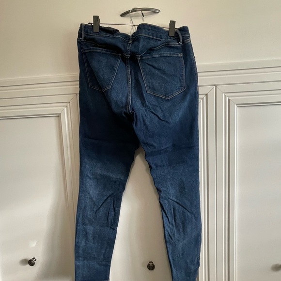 Old Navy Maternity rockstar Superskinny Jeans - Picture 2 of 3
